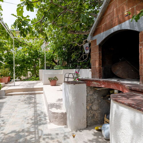 Apartmanok A Tenger Mellett Pisak, Omis - 15177 Pisak  3