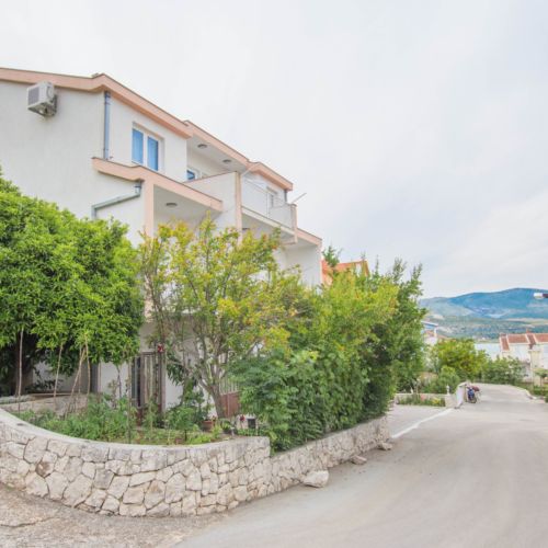 Apartments Marko Trogir  2