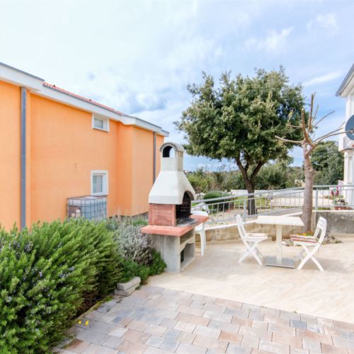 Apartments ANDREA Mandre  4
