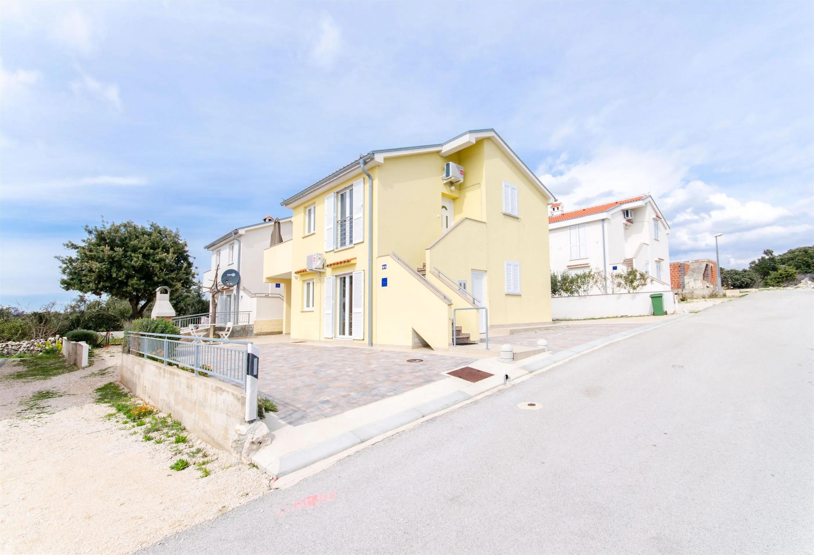 Apartments Andrea Mandre
