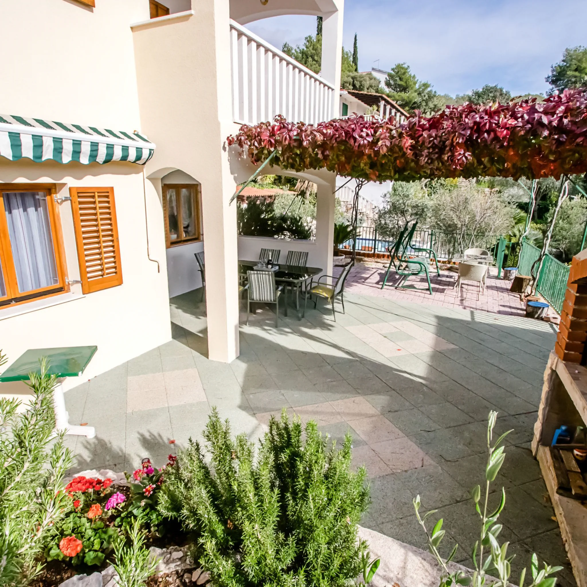 Apartments Toni Vinisce