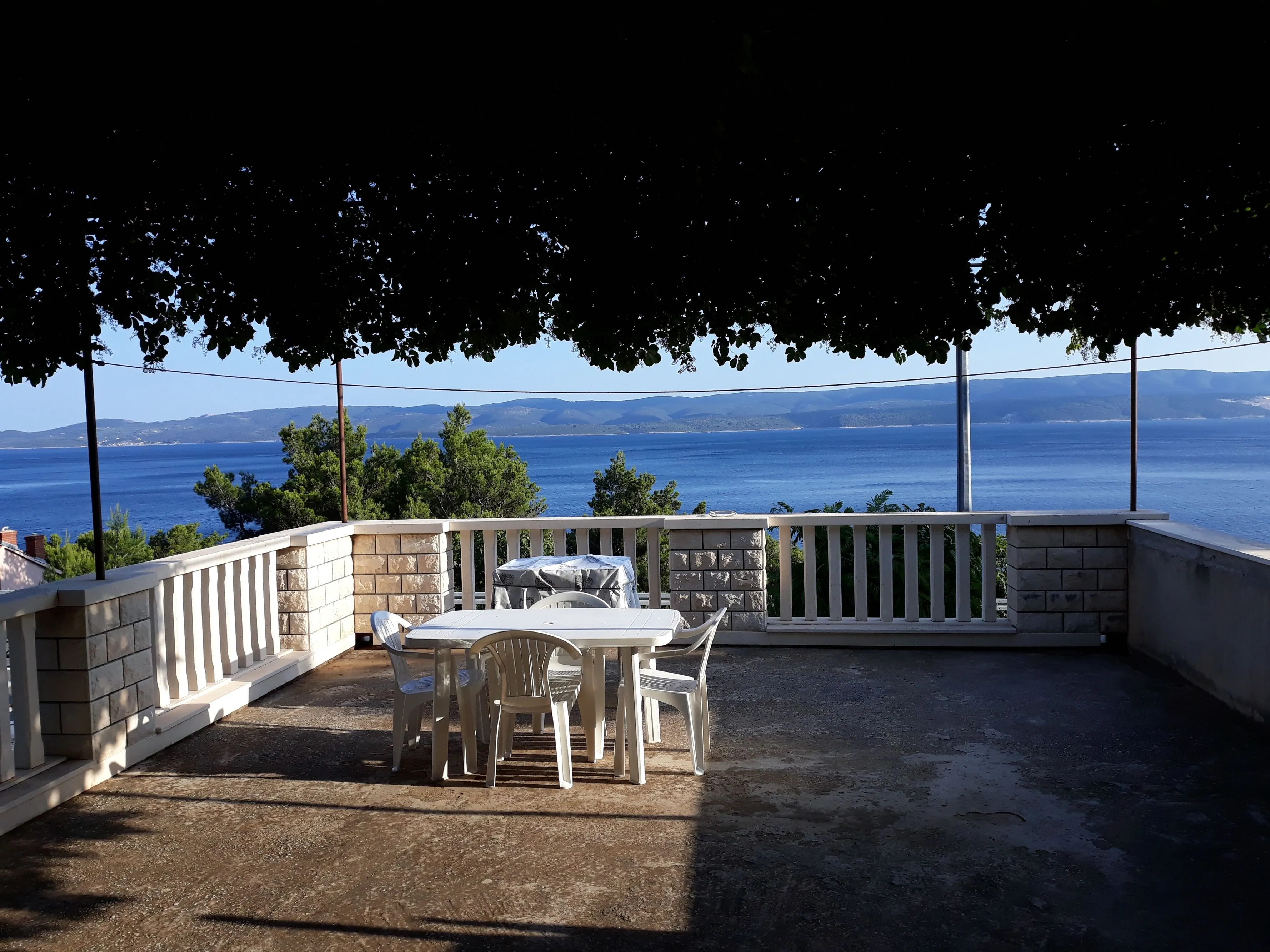 Apartments With Parking Space Medići, Omiš - 1045 Medići