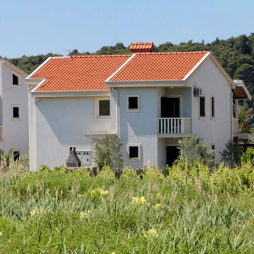 Apartmanok Családok Részére Medencével Palit, Rab - 3211 Palit  3