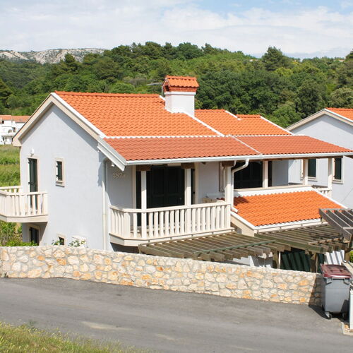 Apartmanok Családok Részére Medencével Palit, Rab - 3212 Palit  3