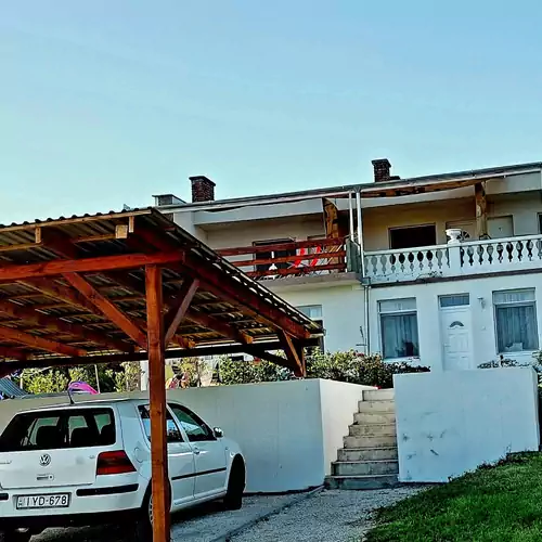 Nosztalgia Balaton Apartmanház Vonyarcvashegy 003 kép