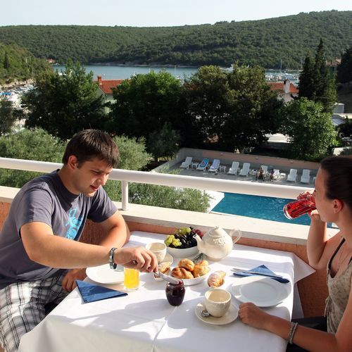 Hotel Carmen Krnica ★★★ 4