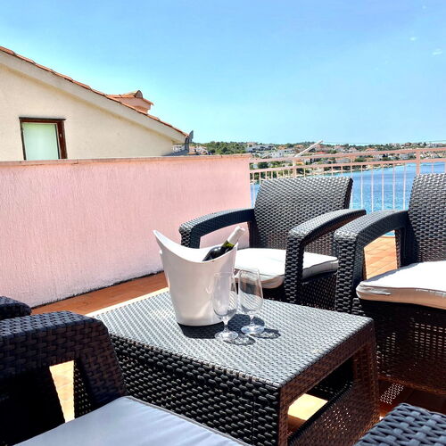 Apartments Apartmani Bebe Razanj  2