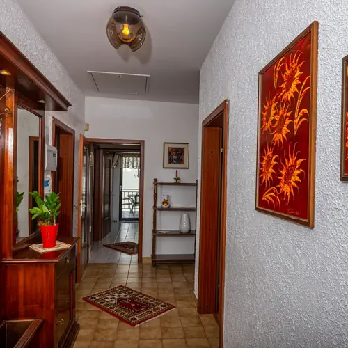 hodnik u apartmanu