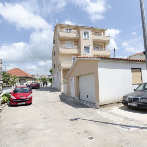 Apartments Danica Primosten  2