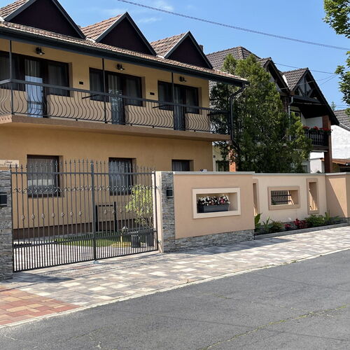 Jnos Apartmanhz Zamrdi 