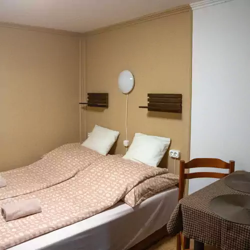 Erika Mini Apartman Gyula 008 kép