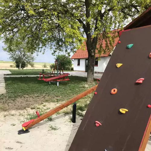 Turul Apartmanok Enying- Balatonbozsok 002 kép