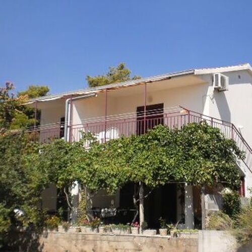 Apartmanok Parkolóhellyel Rastici, Ciovo - 2081 Rastići  2