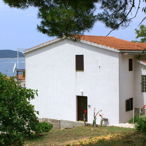 Apartmanok A Tenger Mellett Sepurine, Prvic - 4238 Šepurine  2