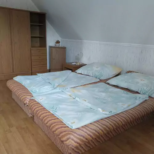 Családi Nyaralóház Balatonmáriafürdő 009 kép