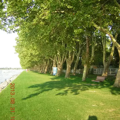Rózsa Nyaralóház Balatonboglár 020 kép