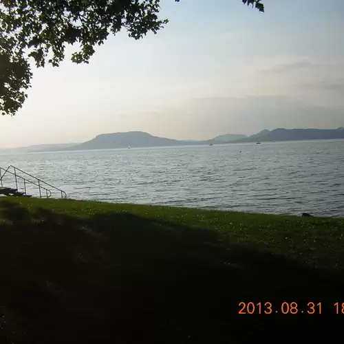 Rózsa Nyaralóház Balatonboglár 022 kép