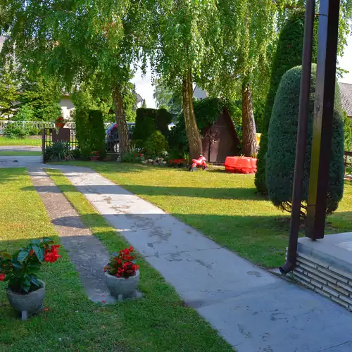 Rózsa Nyaralóház Balatonboglár 018 kép