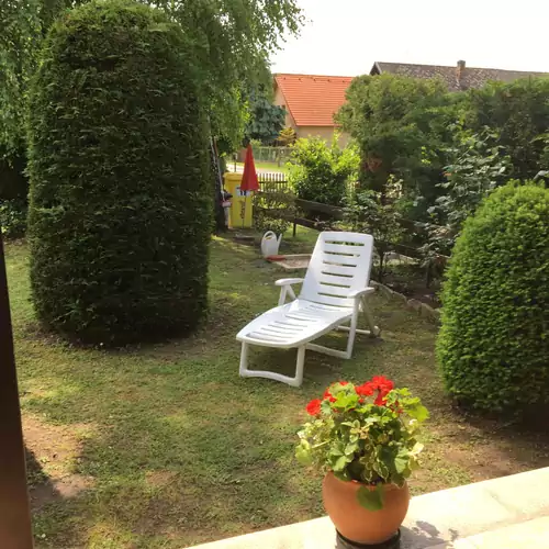 Rózsa Nyaralóház Balatonboglár 009 kép