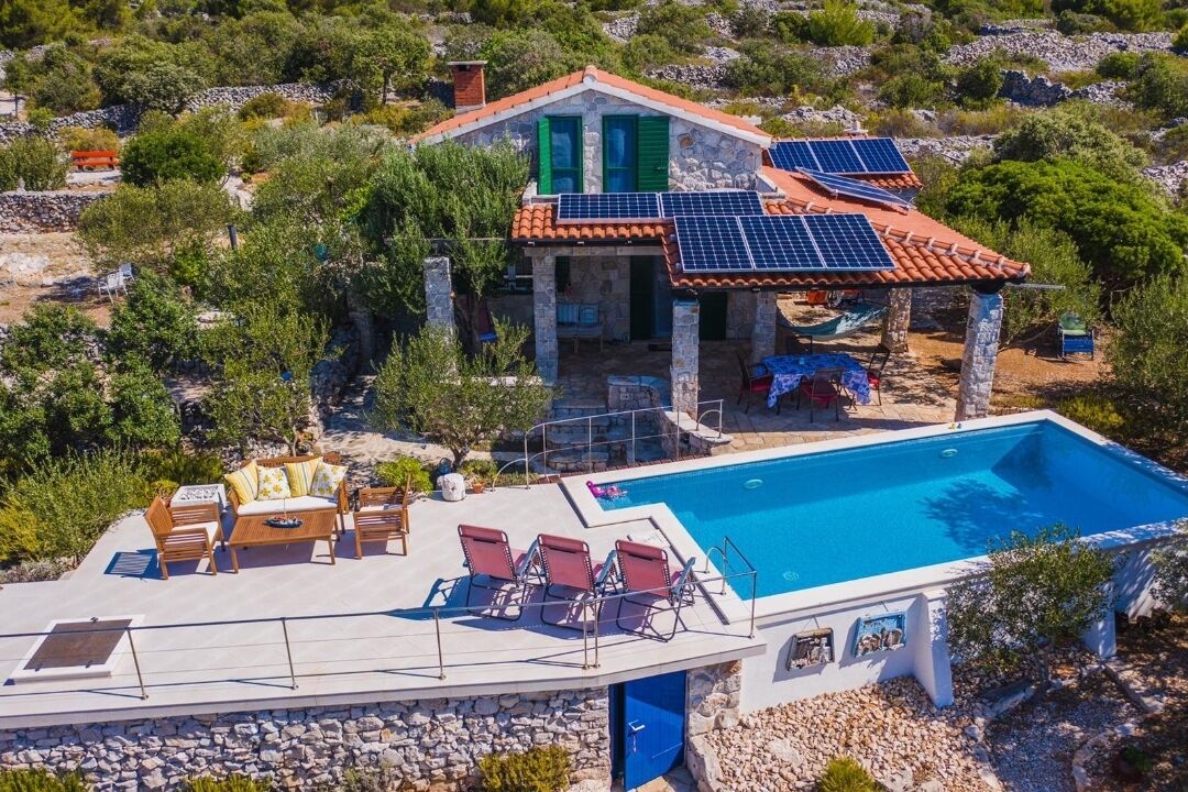 Ház Családok Részére Medencével A Tenger Mellett Öböl Pernatice, Drvenik - 11590 Pernatice