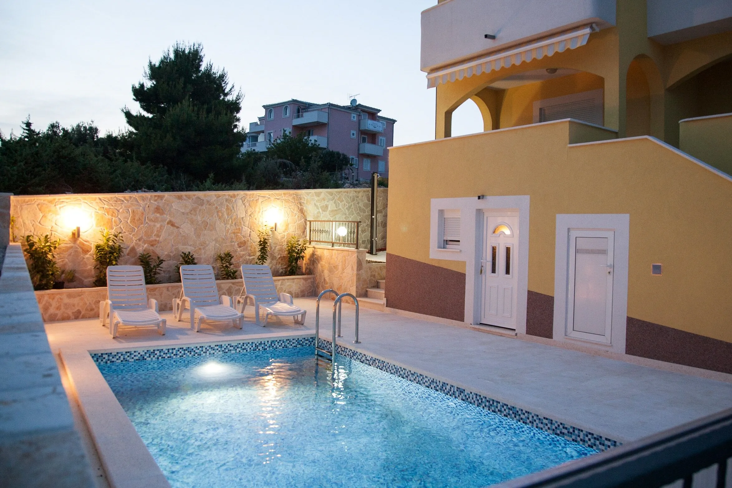 Apartmanok A Tenger Mellett Medencével Zecevo Rtic, Rogoznica - 11869 Zečevo Rtić