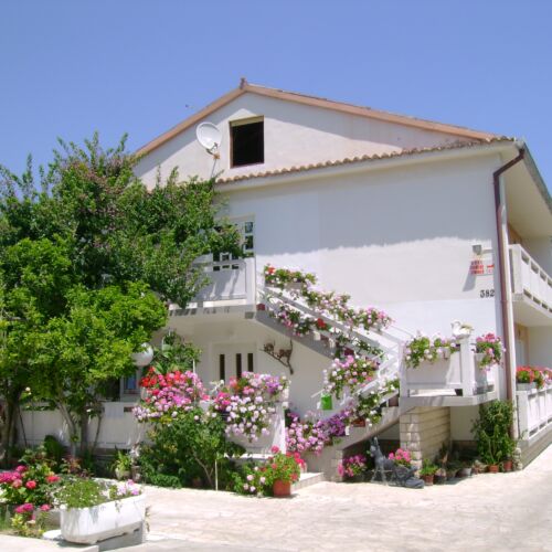 Apartmanok Parkolóhellyel Palit, Rab - 14610 Palit