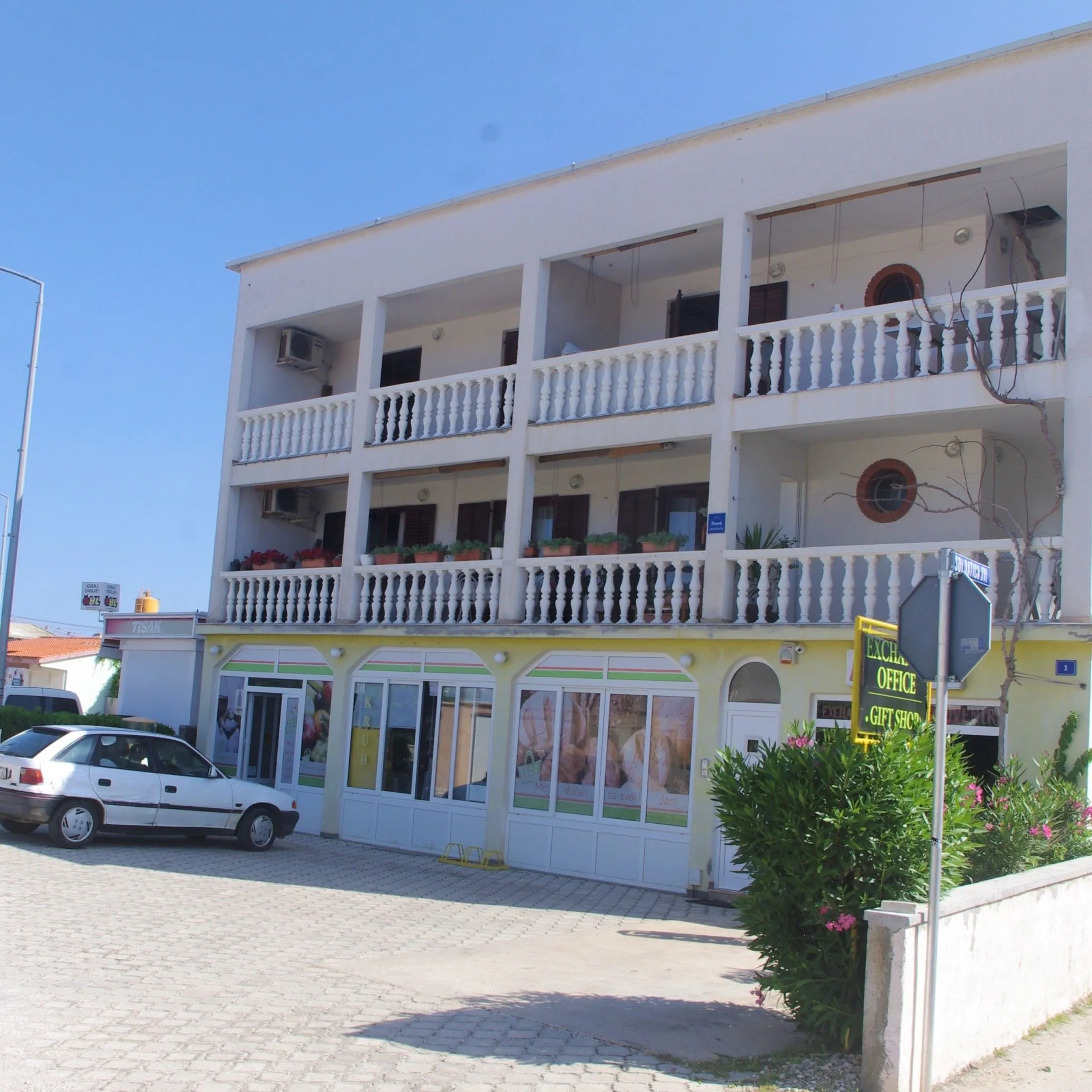 Apartmani Eta Vir