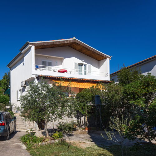 Apartmanok Parkolóhellyel Krk - 15331  2