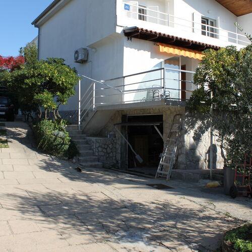 Apartmanok Parkolóhellyel Krk - 15331  3