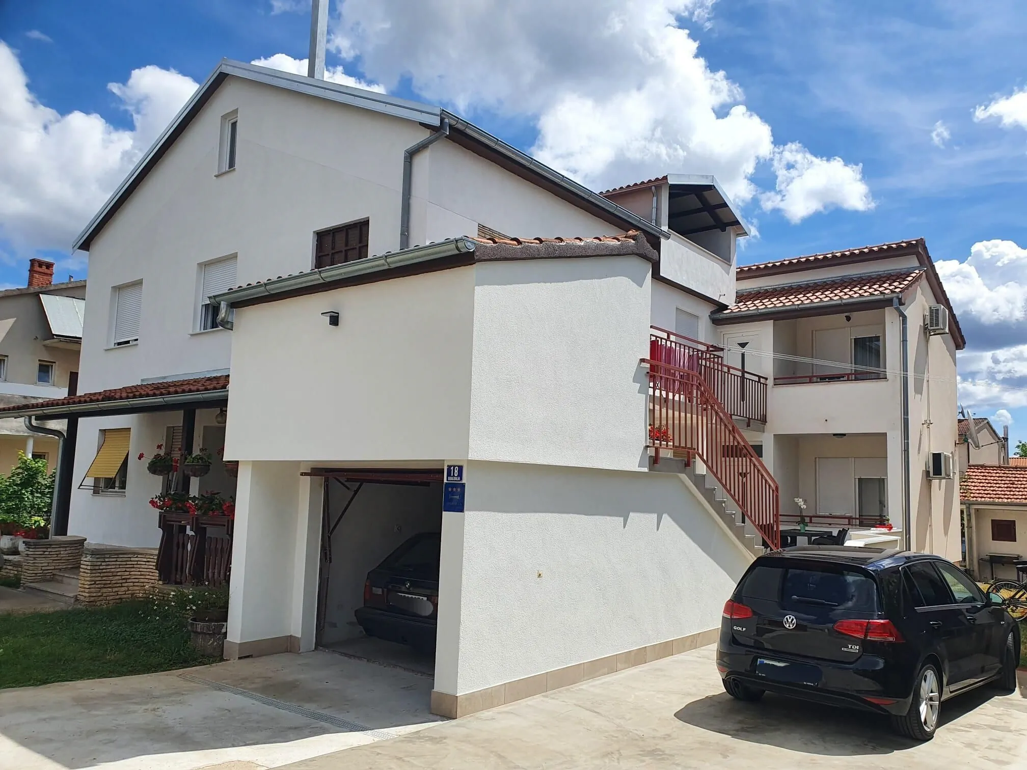 Apartments With Parking Space Valbandon, Fažana - 15386 Valbandon