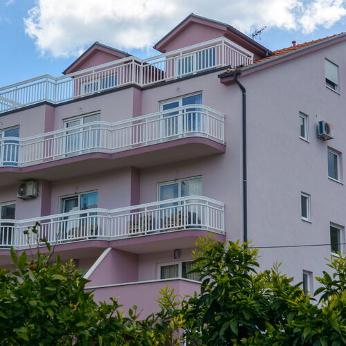 Apartmanok Parkolóhellyel Trogir - 15440  2
