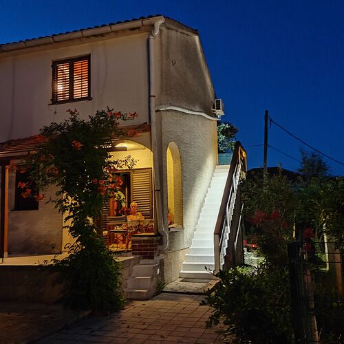 Apartmanok Parkolóhellyel Ugljan - 15613