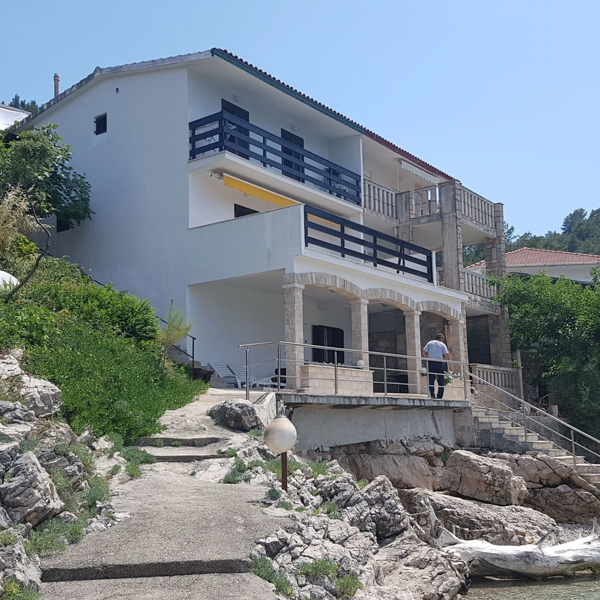 Apartments Teo i Ivana Bogomolje