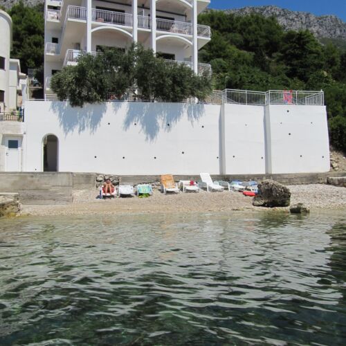 Apartmanok és Szobák Medencével Brist, Makarska - 15620 Brist  4