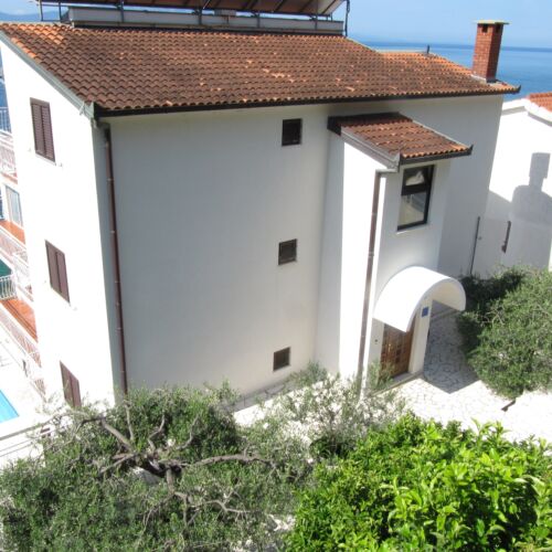 Apartmanok és Szobák Medencével Brist, Makarska - 15620 Brist  2