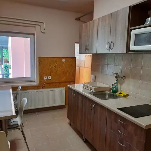 Pink Apartman Hajdúszoboszló 007 kép