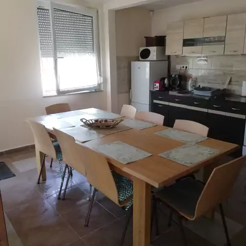 Szilvia Apartman Tiszanána-Dinnyéshát 042 kép