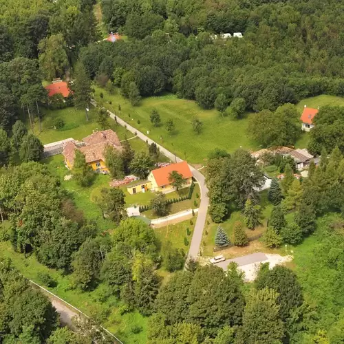 Királyszállás Nagy-Magyarország Park Panzió és Szabadidőközpont Isztimér-Várpalota 004 kép