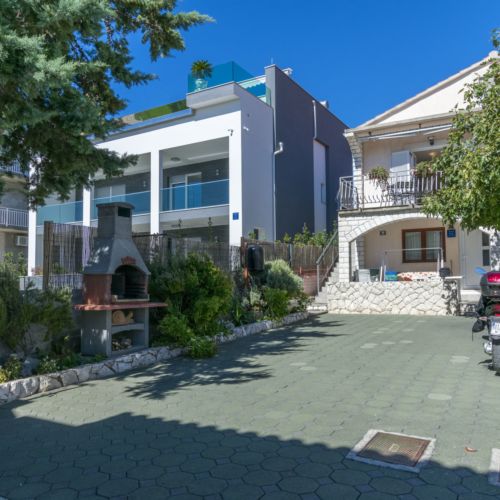 Apartments Ljubomir Rogoznica  4