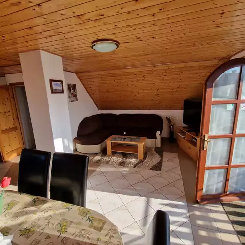 Balatoni Házikó Balatonmáriafürdő 012 kép