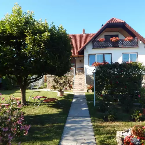 Mészáros Apartman Gyenesdiá 001 kép