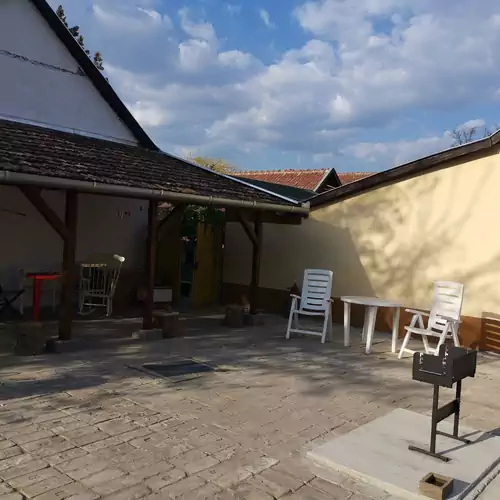 Hársfák Apartman Mezőkovácsháza 017 kép