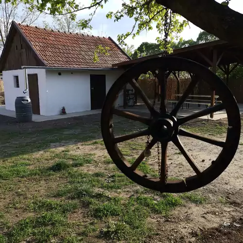 Hársfák Apartman Mezőkovácsháza 019 kép