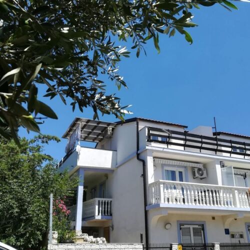 Apartmanok Parkolóhellyel Novi Vinodolski - 15292  4