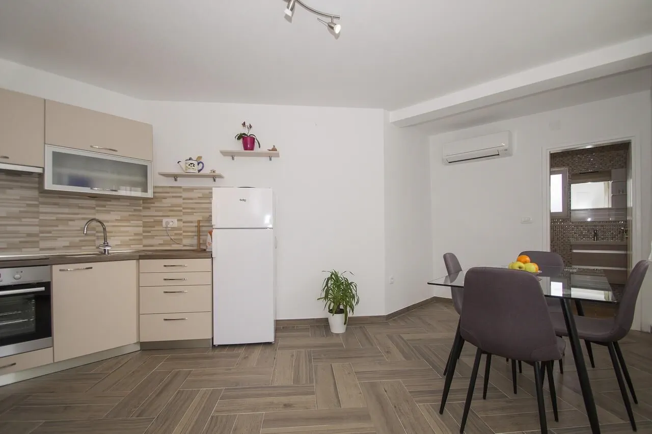 Apartmanok Parkolóhellyel Zrnovo, Korcula - 16045 Žrnovo
