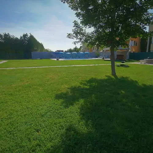 Harangvirág Apartmanház Siófok 005 kép