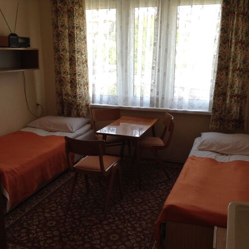 pokój 2-3 osobowy z osobnymi łóżkami