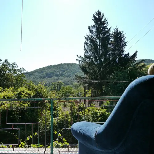 Terasz kil&aacute;t&aacute;s
