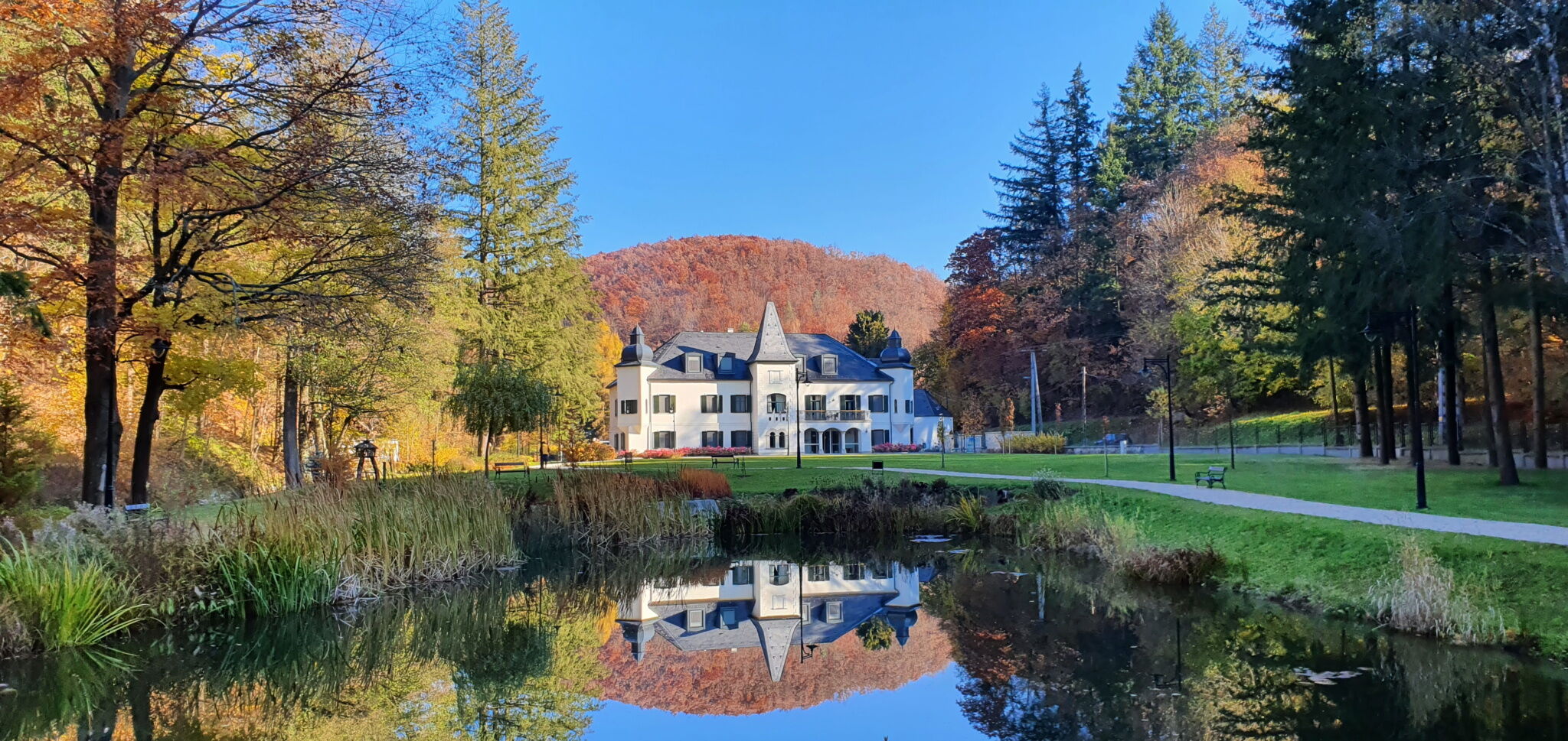 Újhuta Kastélyszálló Háromhuta