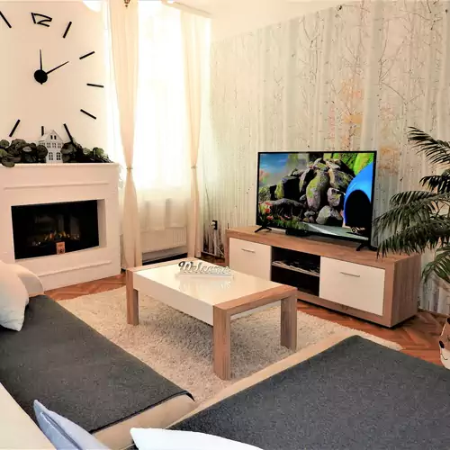 Léna Apartmanház Eger 016 kép